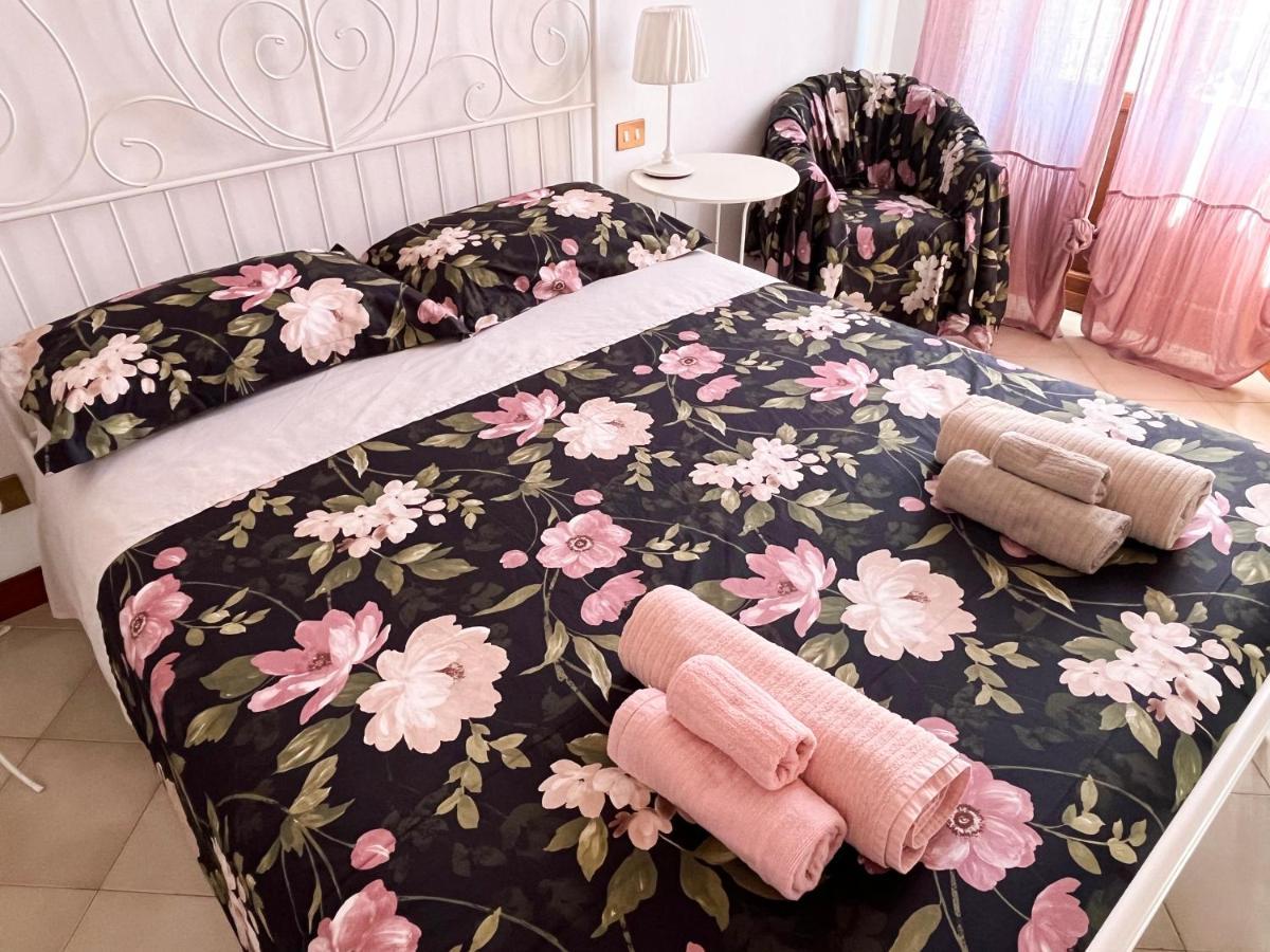 Villetta Stile Liberty A Марина-ди-Пиза Экстерьер фото